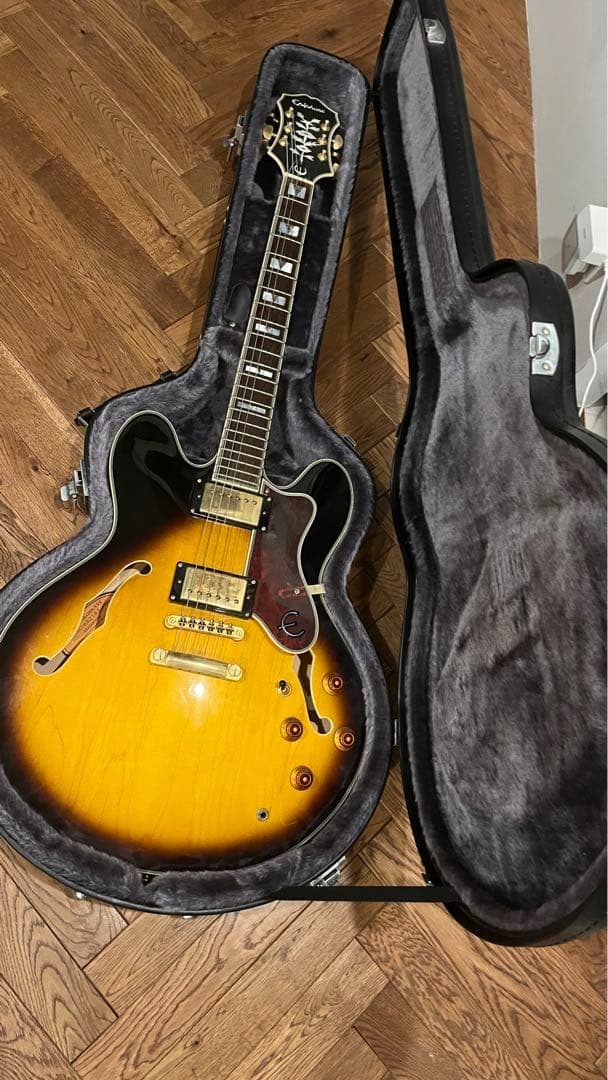 Epiphone Sheraton Ⅱ セミアコ サンバースト Epiphone Sheraton Ⅱ