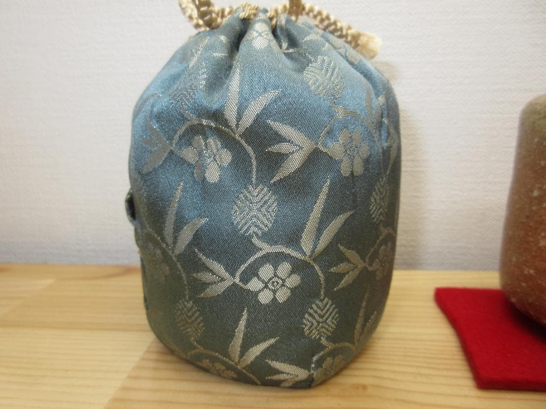 送料込【逢絢亭】茶道具 茶入 信楽焼 仕覆２点付 古来窯 上田直方 共箱入り