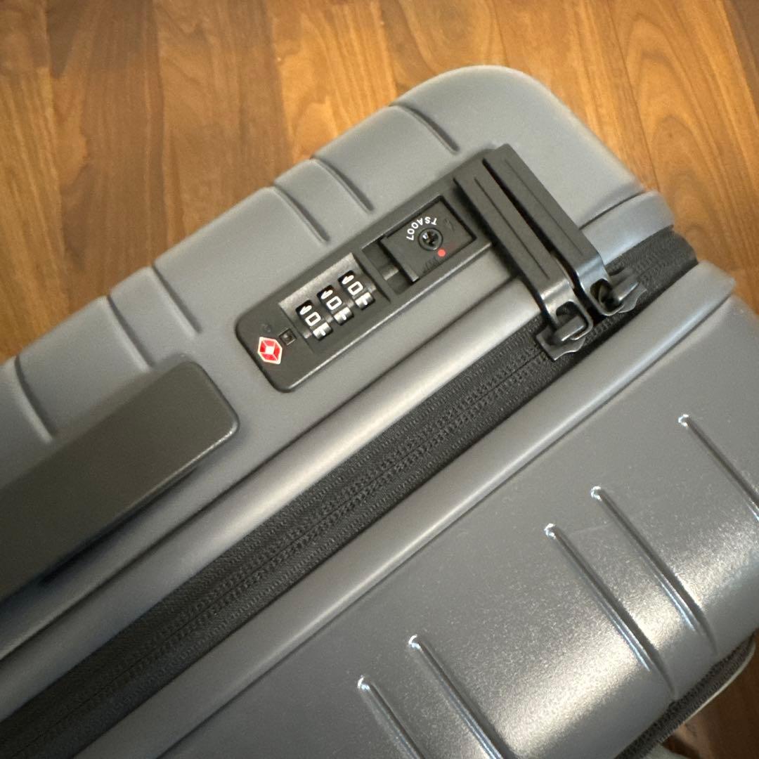 Amazon.co.jp: 【メルセデス・ベンツ コレクション】純正 HORIZN