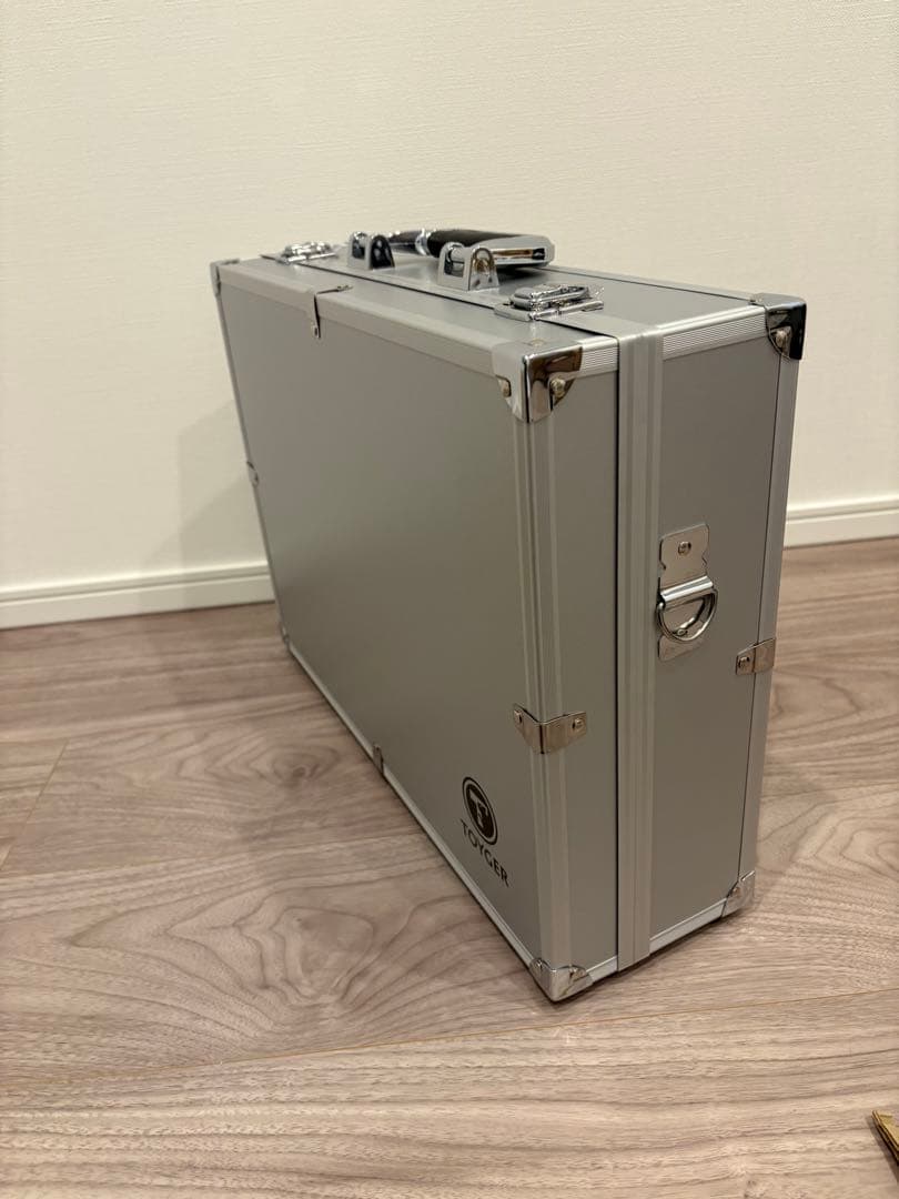 TOYGER CEO Storage アタッシュケース シルバー