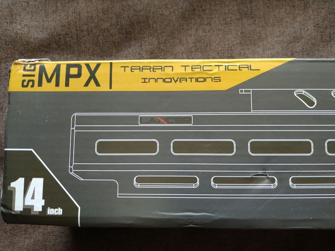 オ*ァ様 FCW Lancerタイプ MPX カーボン ハンドガード 14インチ - メルカリ