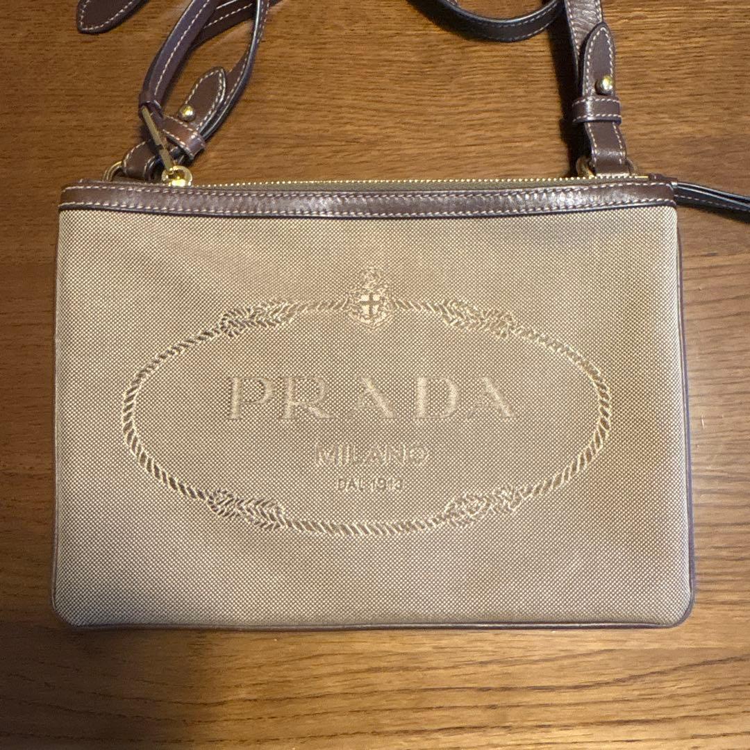PRADA ショルダーバッグ ベージュ