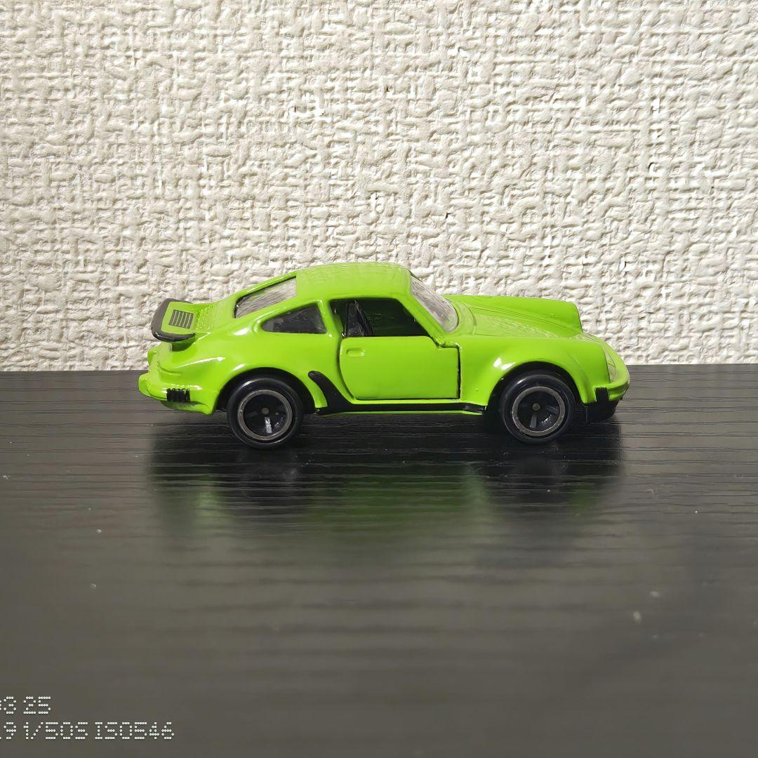 TOMICA　トミカ　ポルシェ930　ターボ　緑色　箱付き