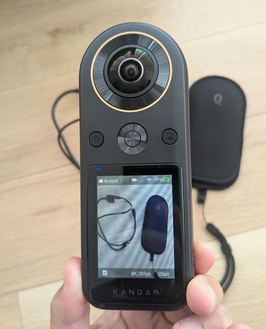 Kandao Qoocam 8K 360度VRカメラ 純正一脚付き