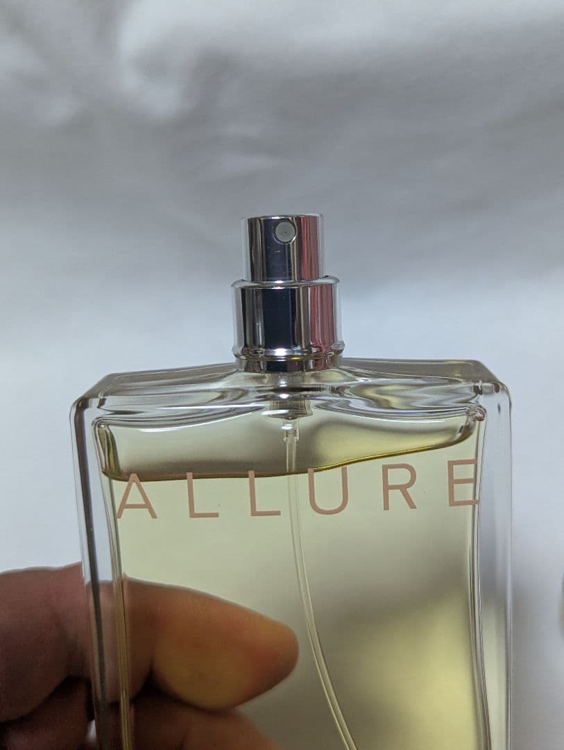 シャネルアリュールオードゥトワレット100ml