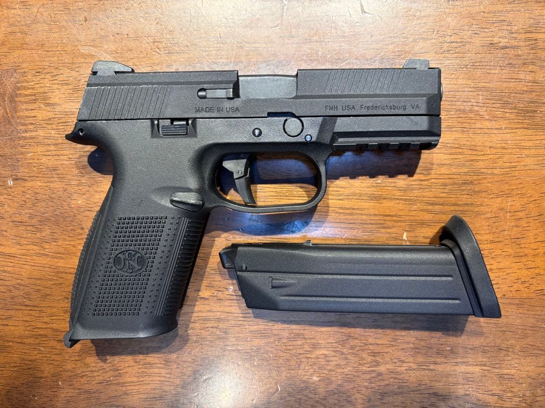 Cybergun FNS-9 FNHerstal公式ライセンス