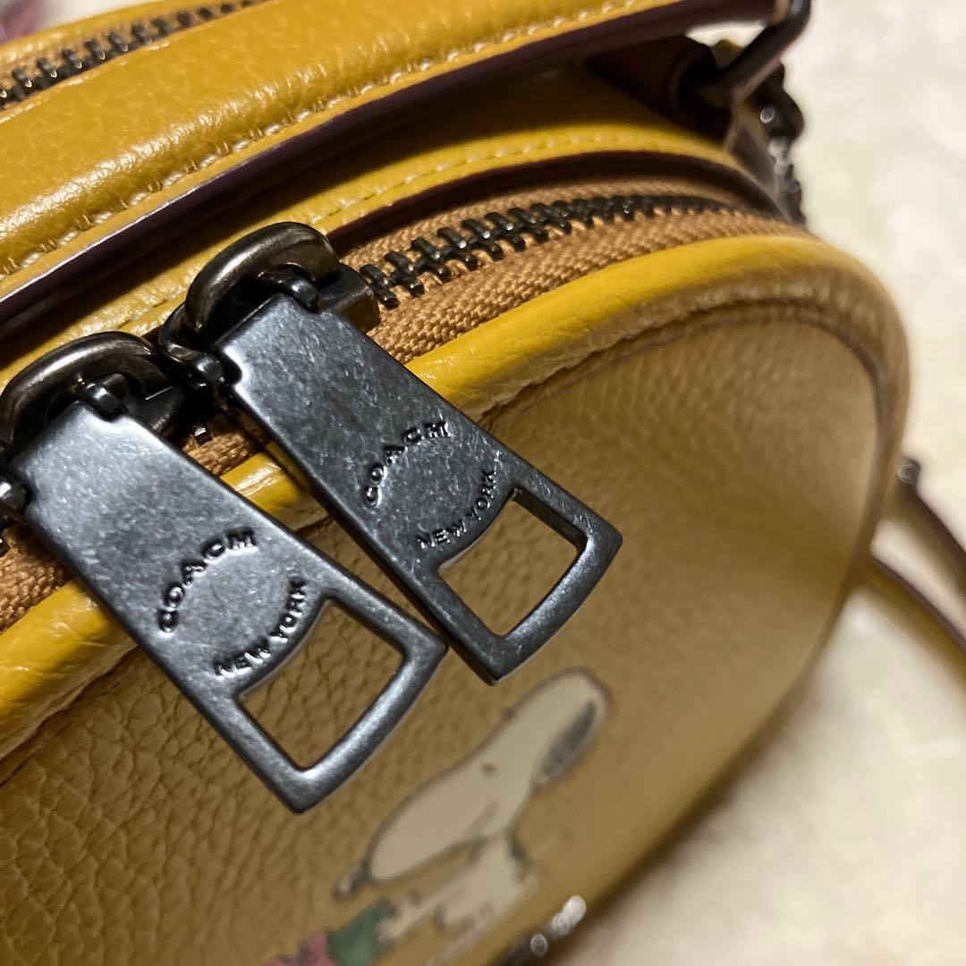 COACH スヌーピー ラウンドショルダーバッグ