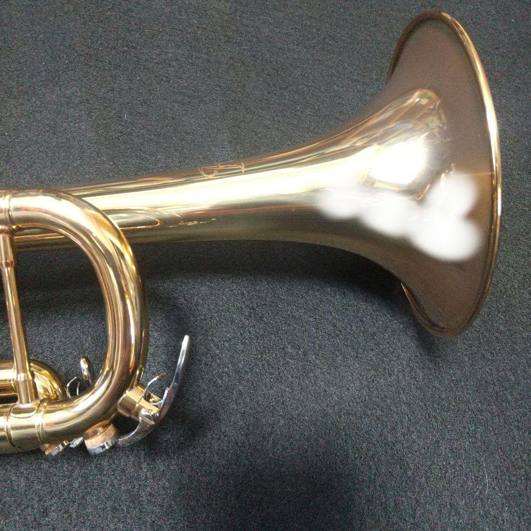 FESTI「フェスティ」トランペット。ゴールドラッカー仕上げ。美品