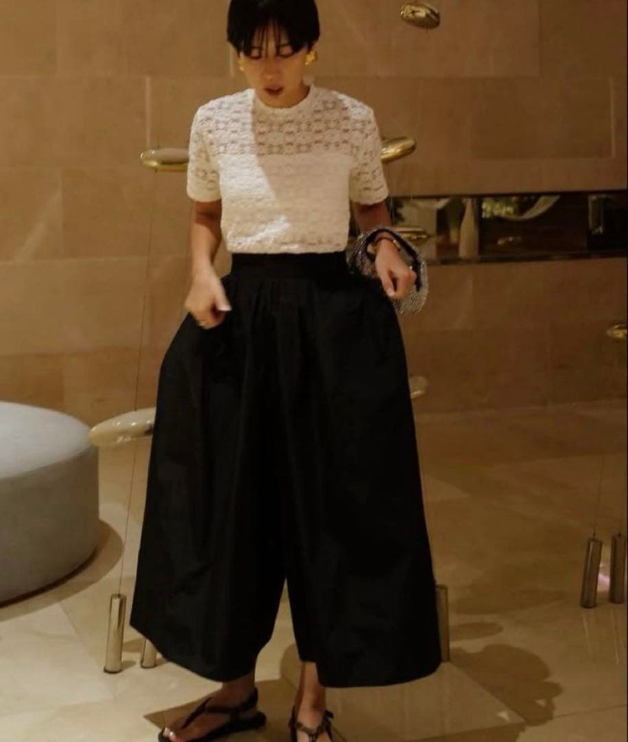 【新品未使用】MACHATT マチャット メモリーキュロット パンツ 2025