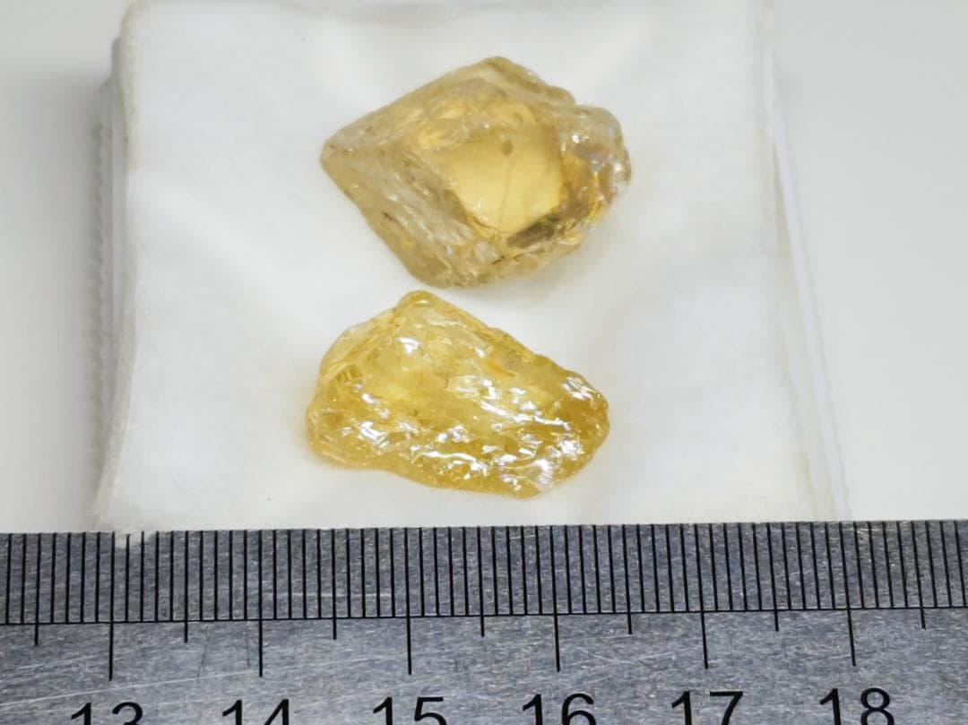 G-36 トパーズ 計12g 原石 自然石 鑑賞石 鉱石 鉱物 誕生石 宝石