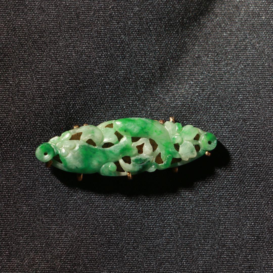 本翡翠 縁起物 帯留め 天然ジェイダイト 鑑別書付 - メルカリ