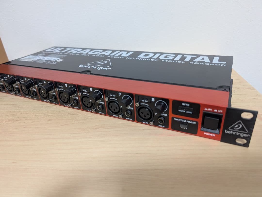 【未使用品】ULTRAGAIN DIGITAL ADA8200