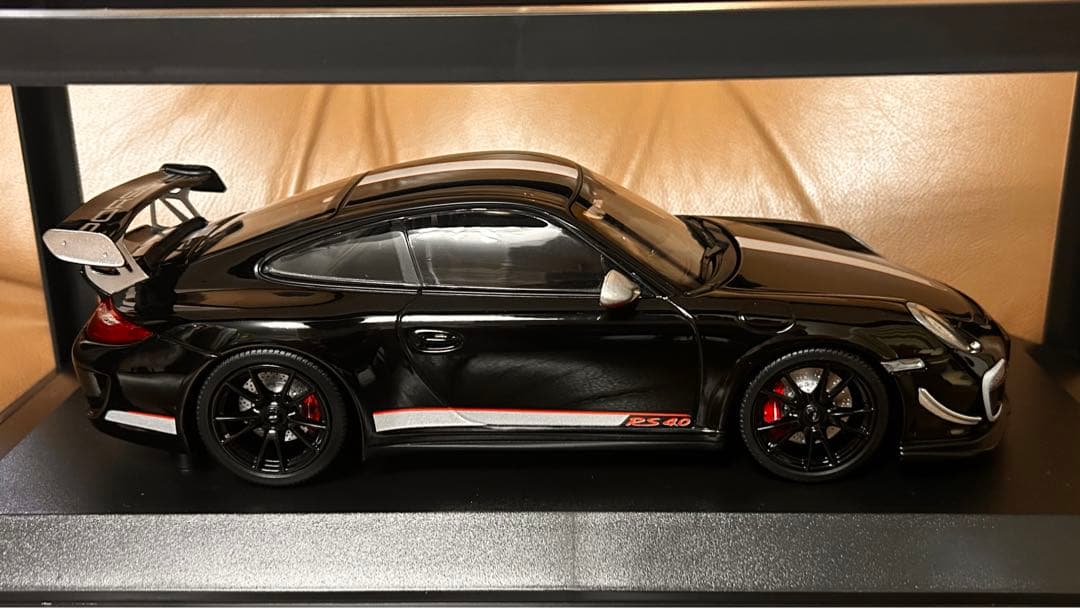 ラストプライス！ポルシェ911 GT3 RS4.0 1/18 ミニチャンプス