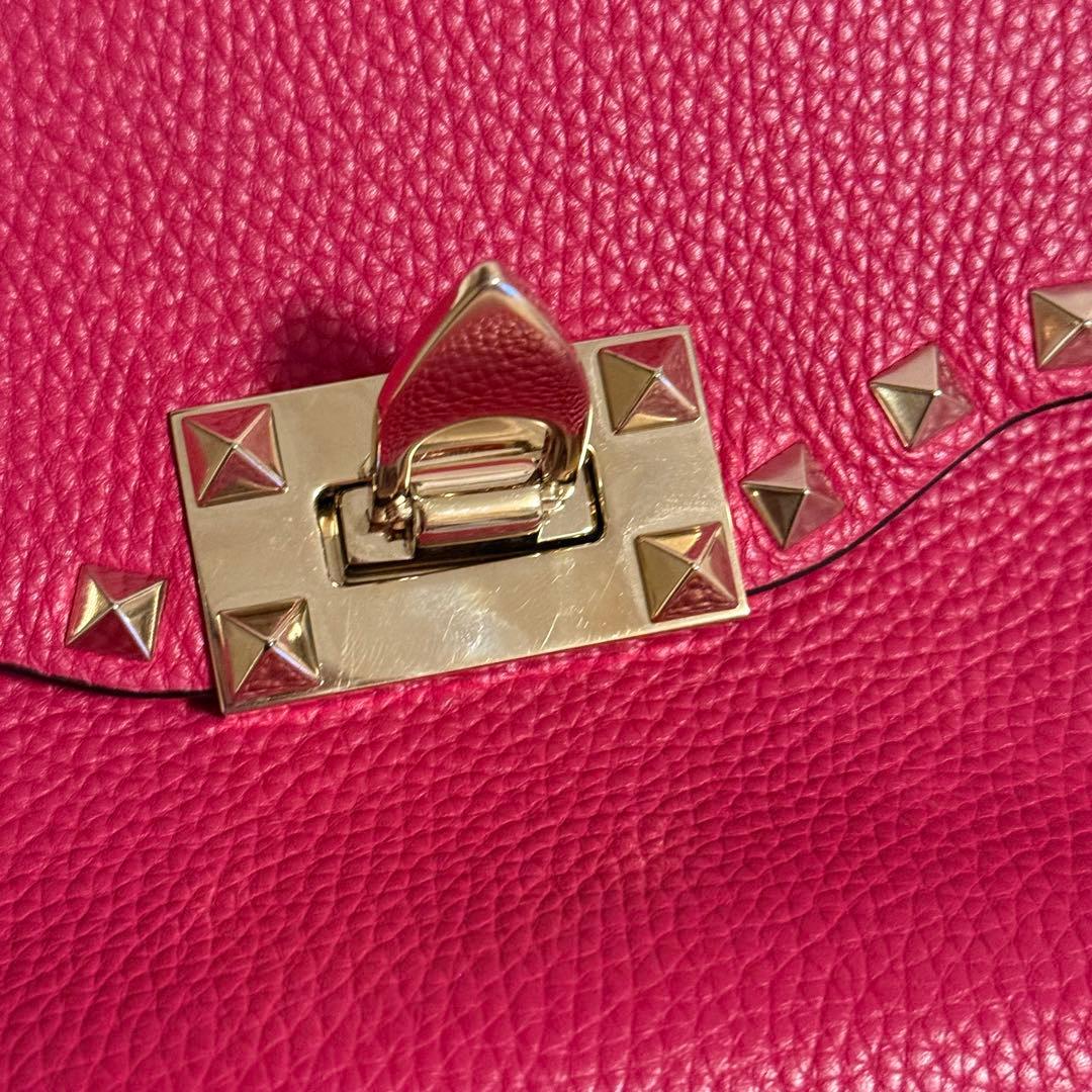 VALENTINO ピンク ガラヴァーニ ロックスタッズ ショルダーバッグ