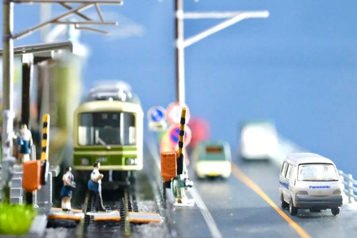 江ノ電 ジオラマ 展示台 Nゲージ・ジオラマ展示台「江ノ電・鎌倉高校