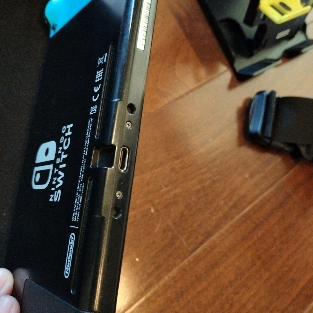 ス*ー様 Nintendo Switch本体と周辺機器セット