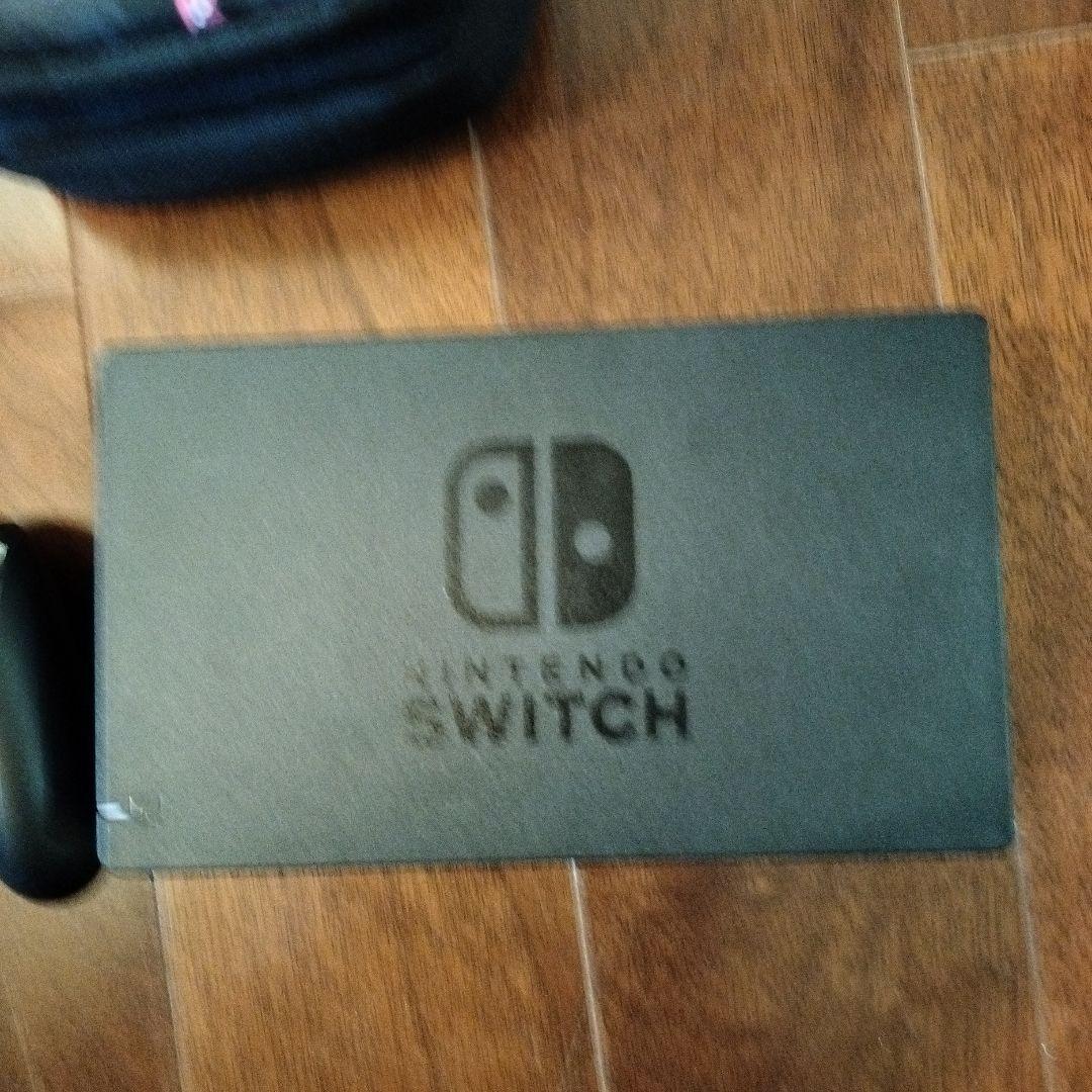 ス*ー様 Nintendo Switch本体と周辺機器セット