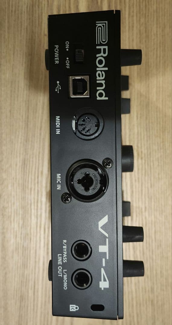 送料込】Roland VT-4 ボイストランスフォーマー 箱付き【匿名配送