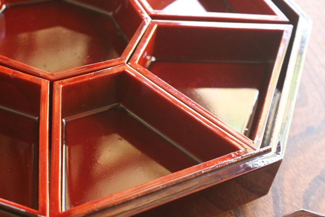 デッドストック！八角デザインに優美な螺鈿細工の映える蓋物（検民芸小物入れ弁当箱