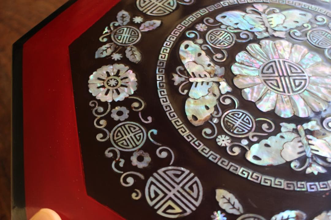 デッドストック！八角デザインに優美な螺鈿細工の映える蓋物（検民芸小物入れ弁当箱