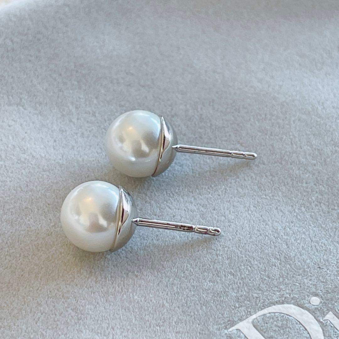 Christian Diorトライバルボール ピアス ブラック パール S11