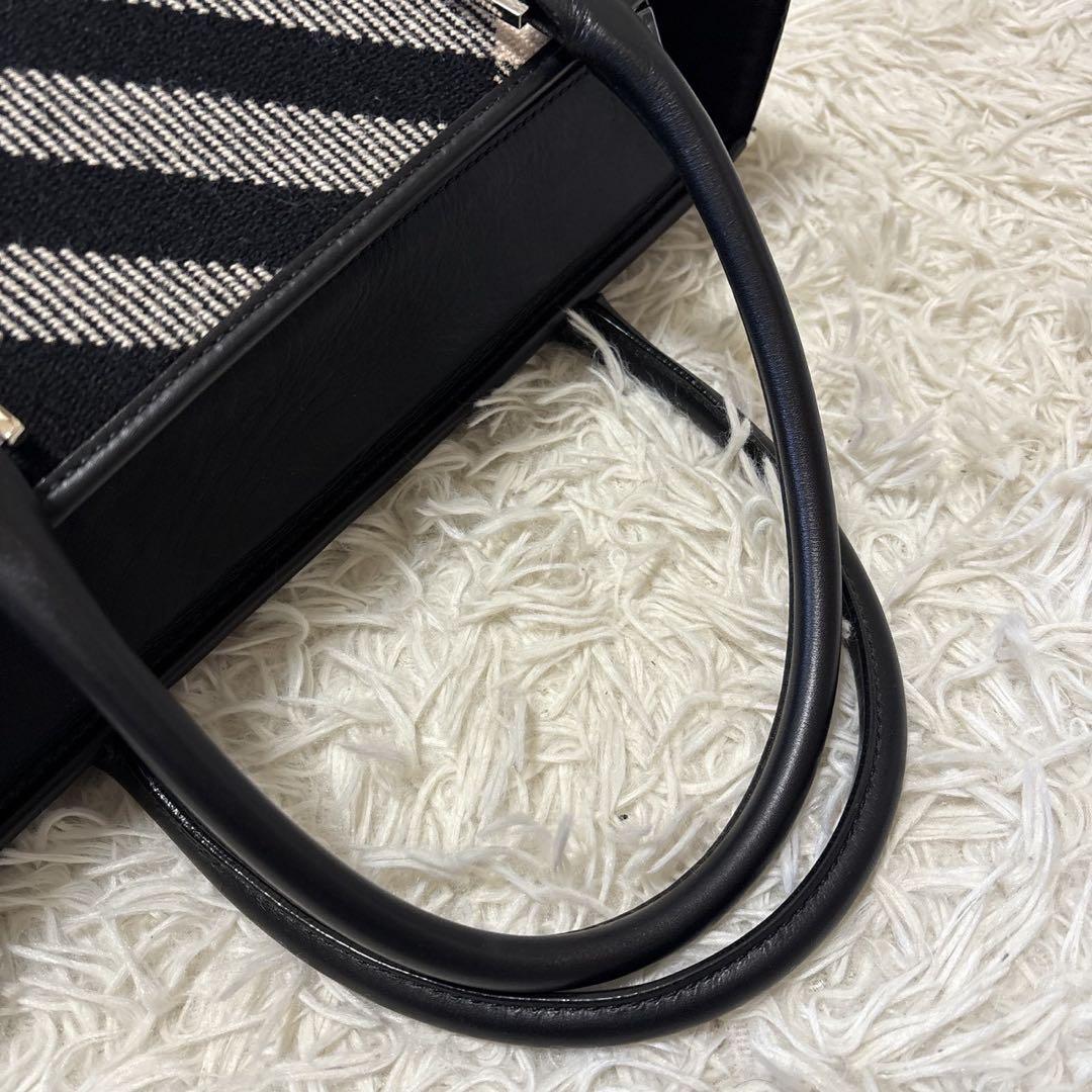 バーバリー BURBERRY チェック柄 ハンドバッグ