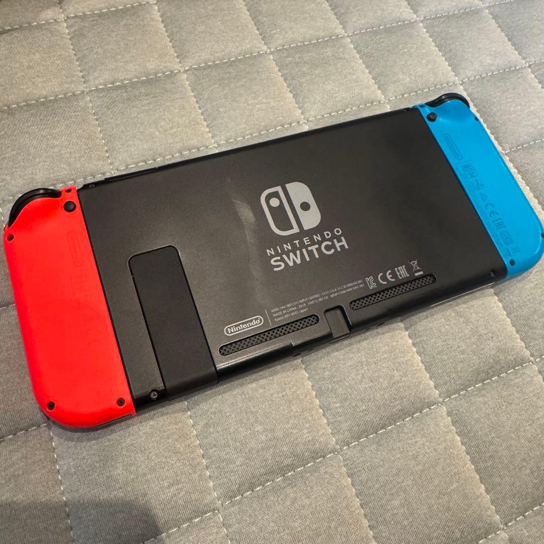 t*u様 Nintendo Switch 本体 赤/青 Joy-Con