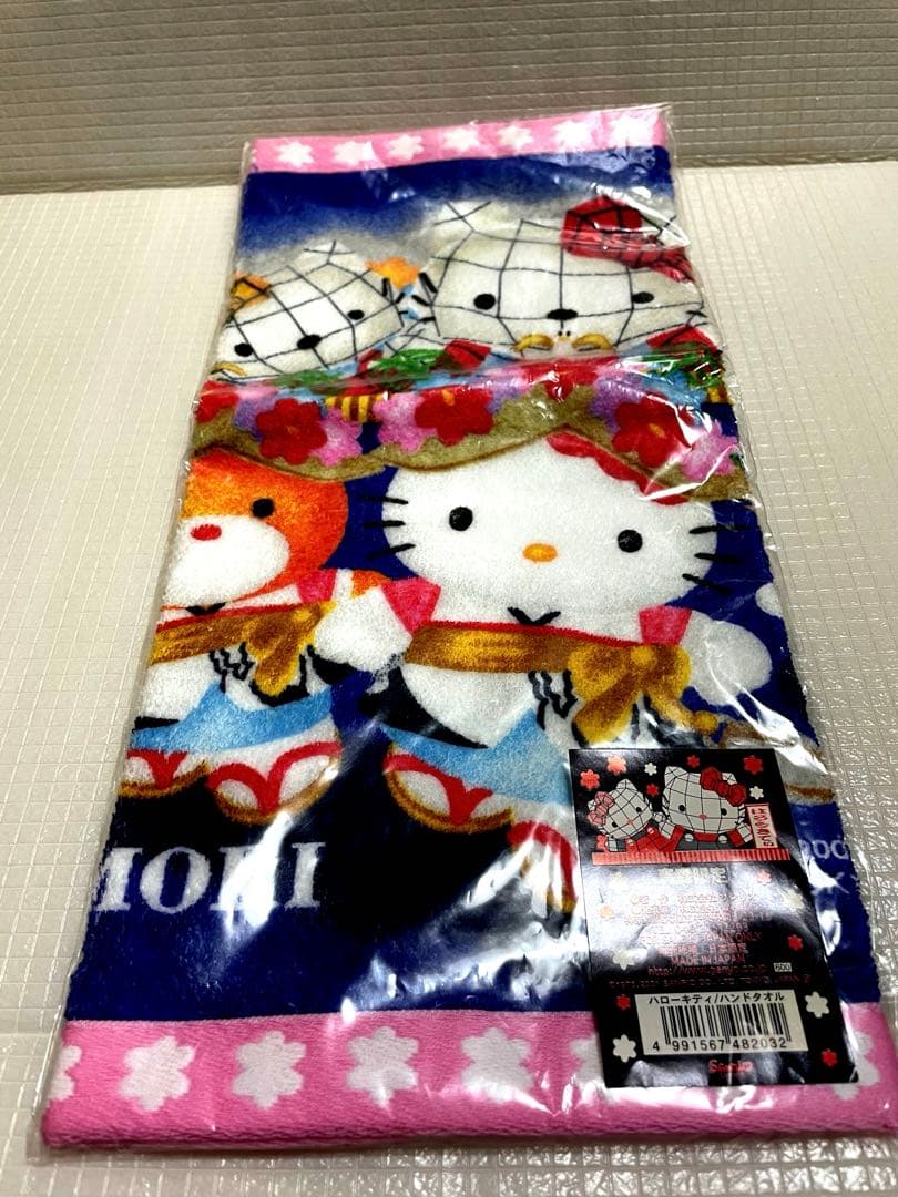 【平成レトロ】青森限定 ハローキティ タオル2001