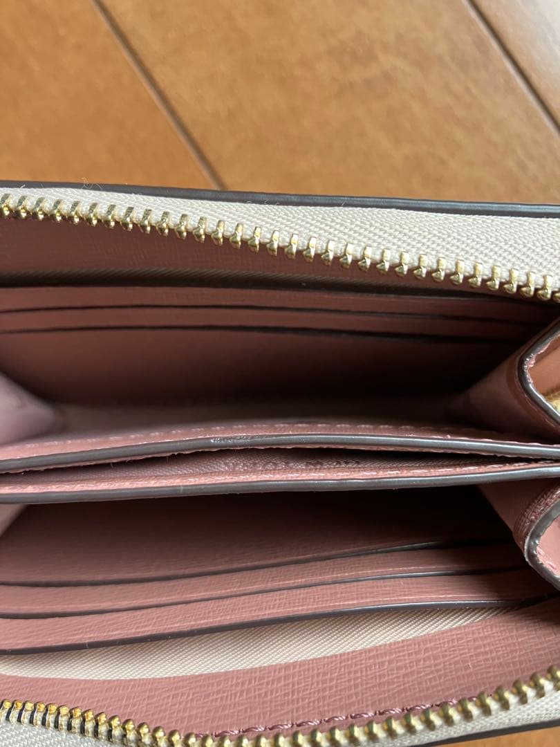 ★新品　ケイトスペード　カードケース　ミニ財布