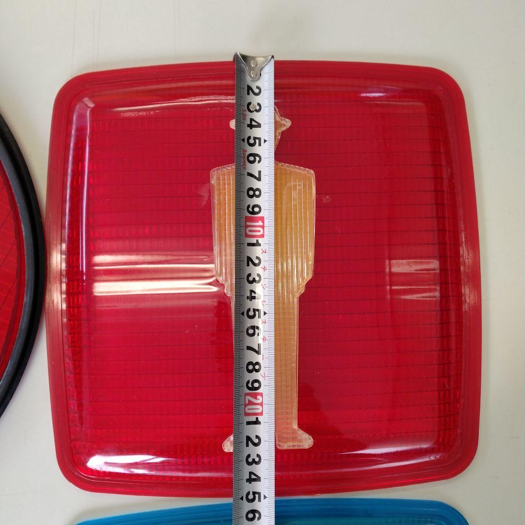 高速道路信号機 通常サイズ信号機 歩行者用信号機 製造プレート付