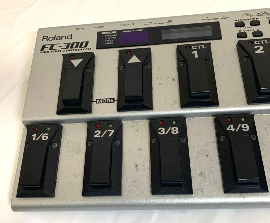 ROLAND FC-300 MIDIフットコントローラー