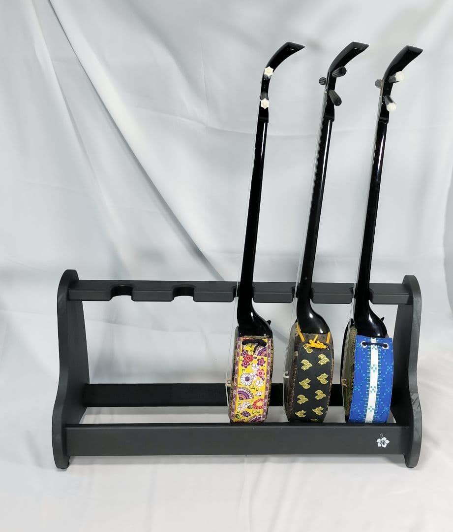 ♪ハンドメイド　沖縄三線スタンド　5丁収納　ブラックカラー♪