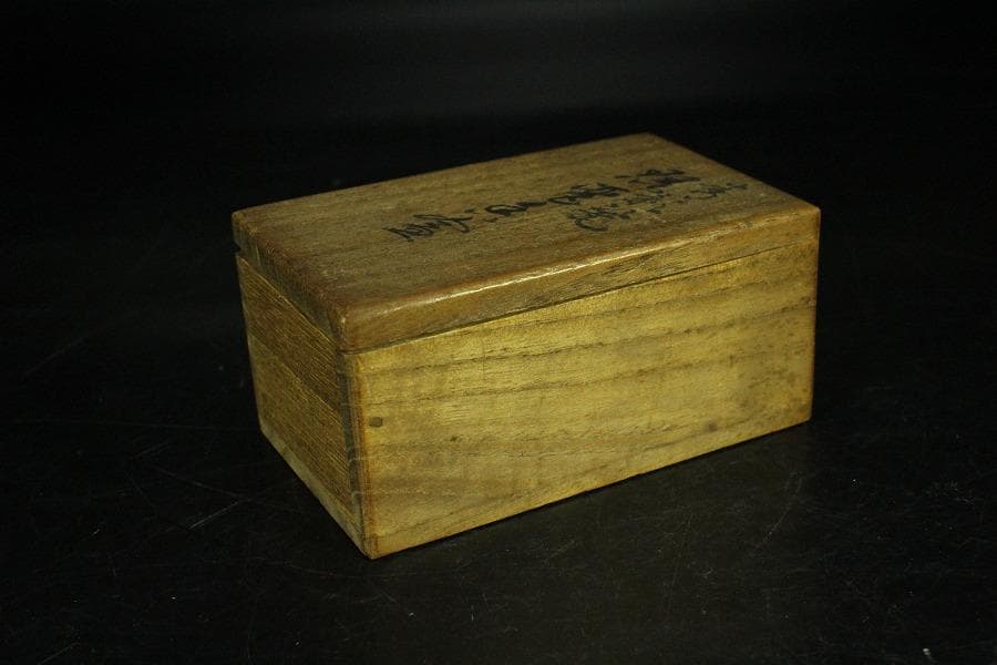 諏訪蘇山作 青磁 砂金袋 香合 共箱(K-BB522) - メルカリ