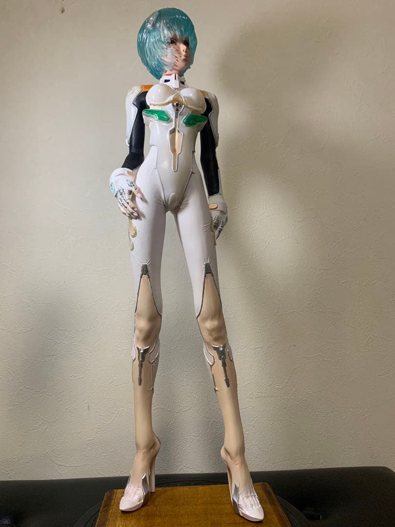 エヴァンゲリオンより綾波レイ ガレージキット完成品 荒木元太郎氏造形
