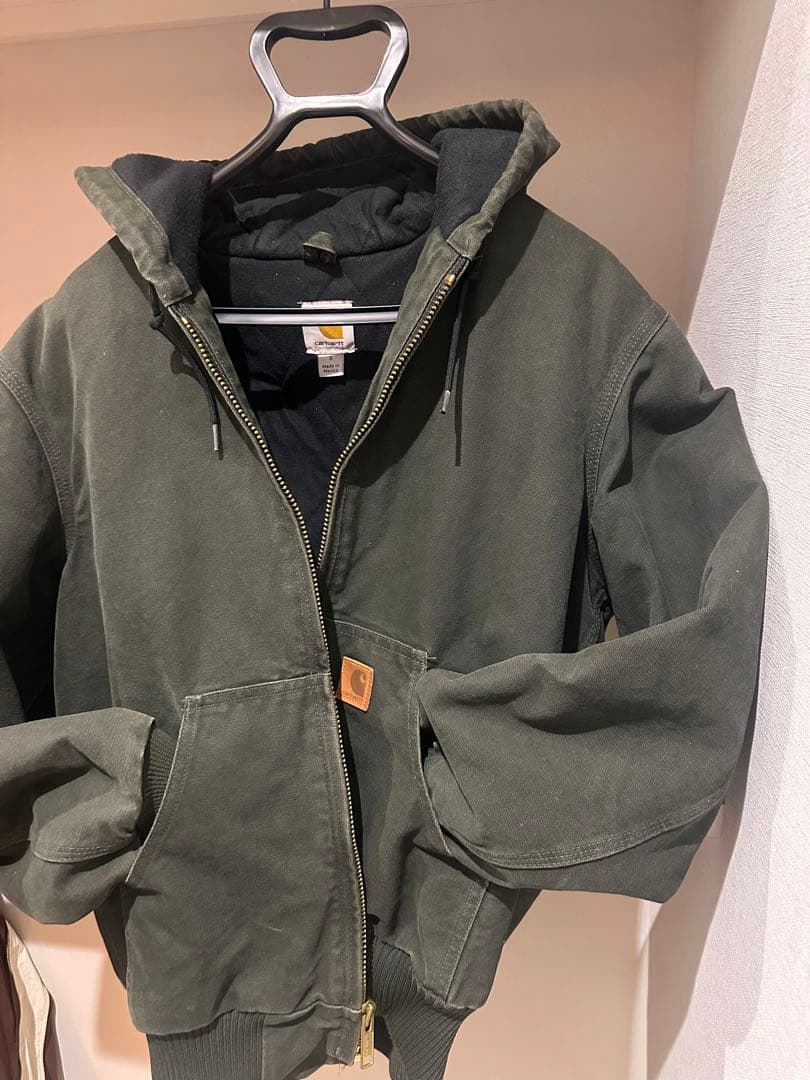 m*d様 【送料無料】カーハート　Carhart ダウンジャケット　Sサイズ