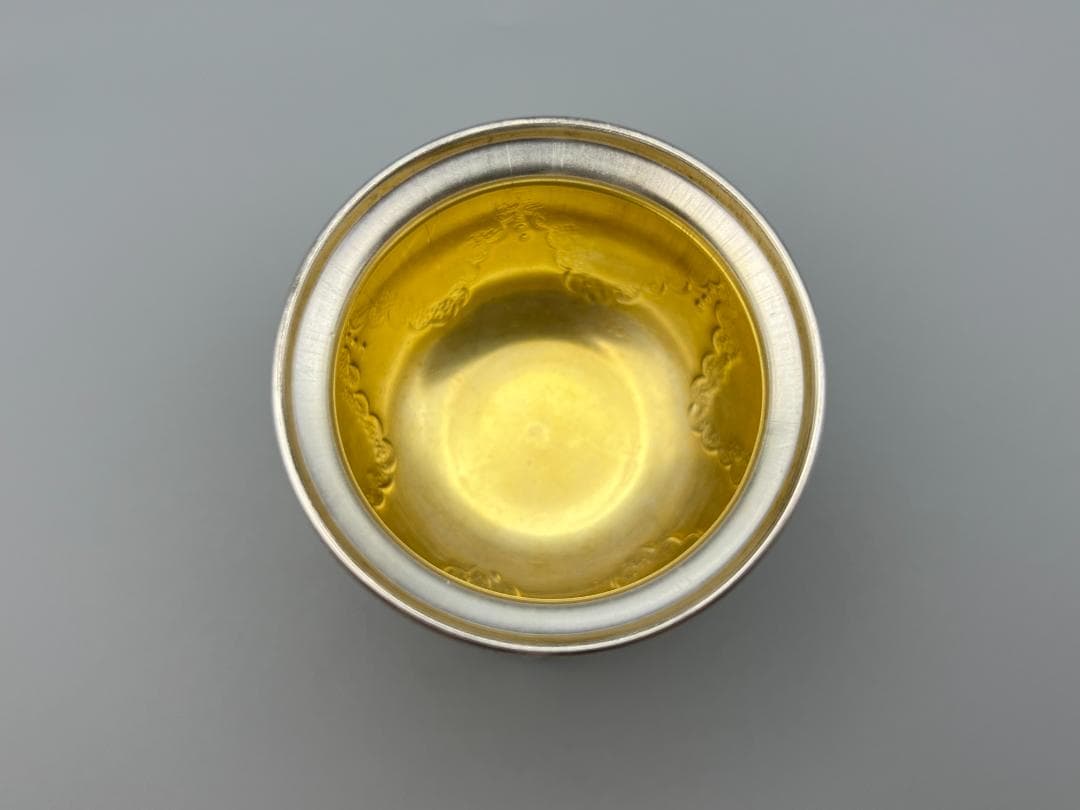 925刻印　銀製品　蒲萄文　調味料入れ？　重量約57g