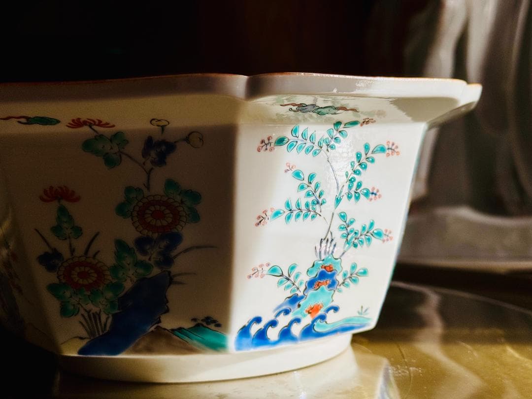 レア12代 柿右衛門・濁手 「八角菓子」・乳白色・新品同様