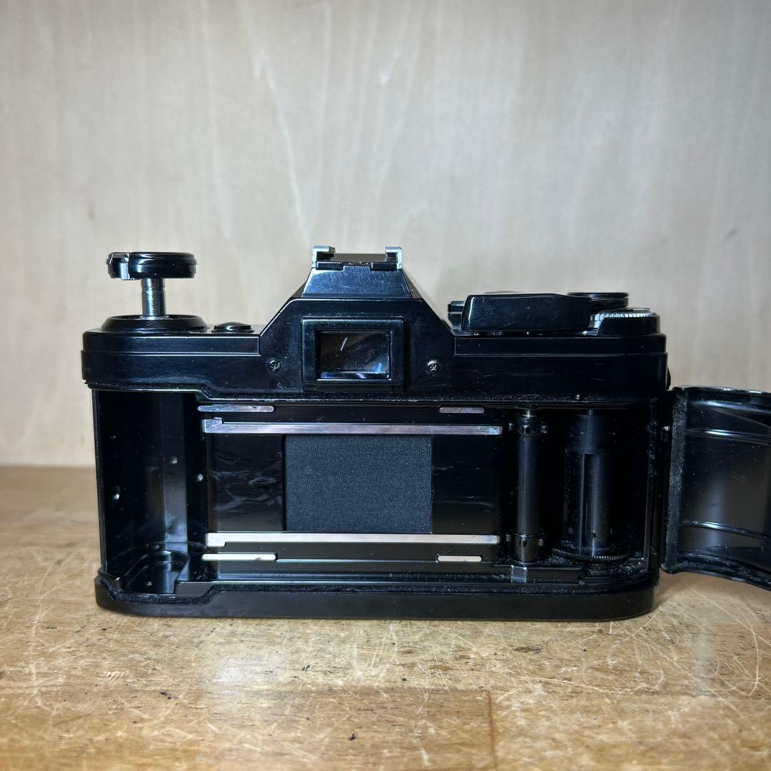 Canon AE-1ブラック+FD 35-70 f3.5-4.5 完動美品