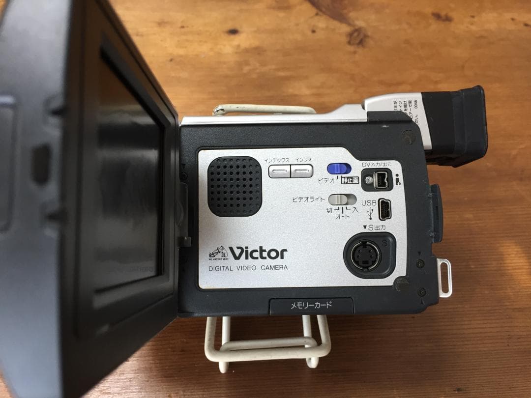美品 撮影再生ダビングOK VICTOR GR-DVA33 付属品有 液晶大画面 ビュー