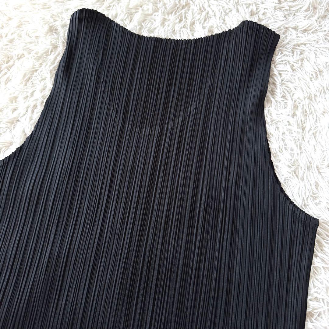 極美品　プリーツプリーズ　ノースリーブ　カットソー　タンクトップ　ブラック　3