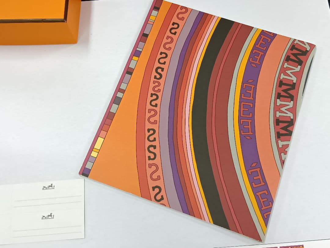 ホーム オフィス用品＆筆記用具 | エルメス | Hermès - エルメス-公式