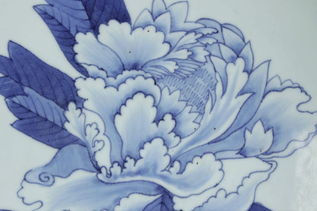 鍋島染付 牡丹文 大皿 藍鍋島 後期鍋島 櫛高台 古伊万里 絵皿 古美術