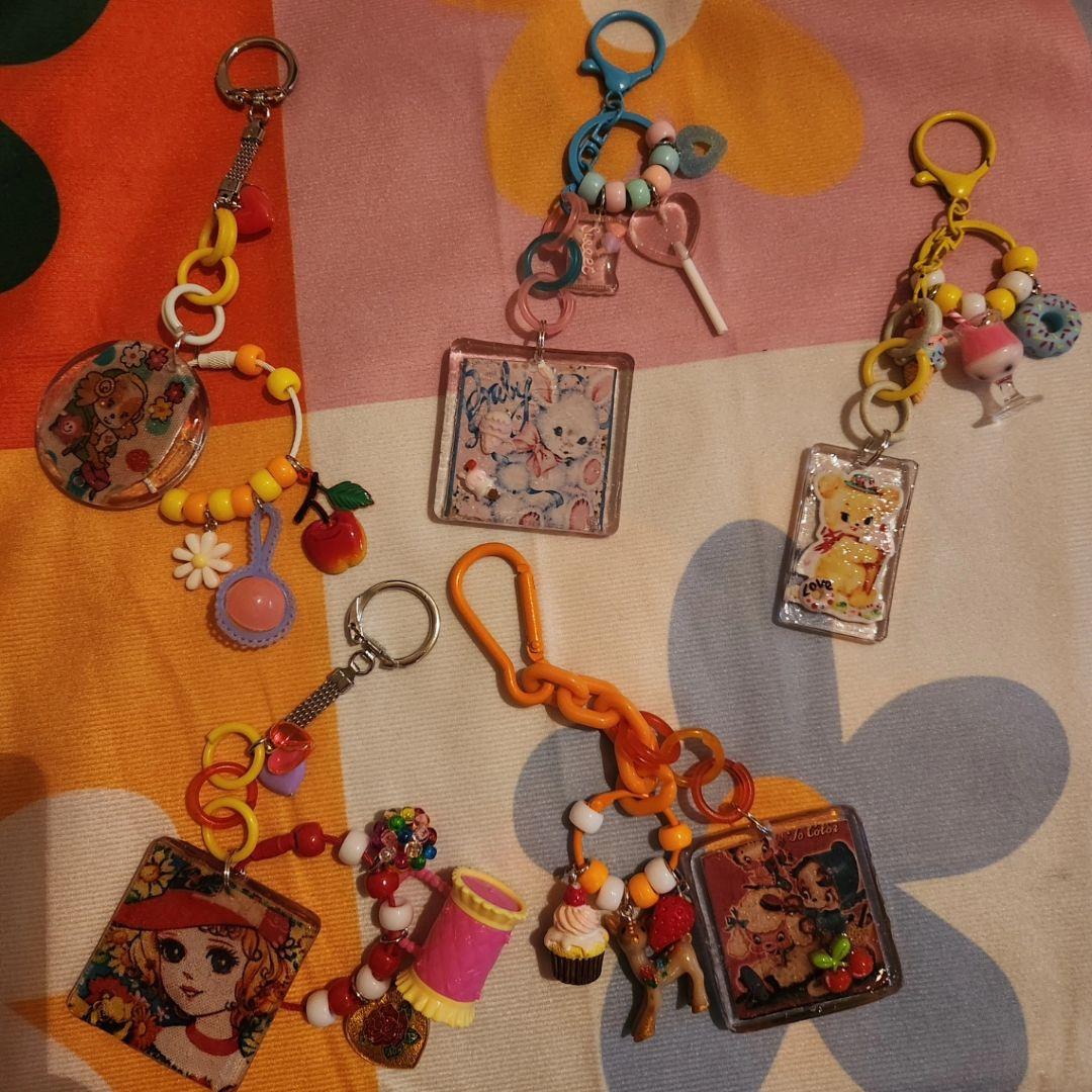 じゃらじゃらキーホルダー ジャラジャラ レジン