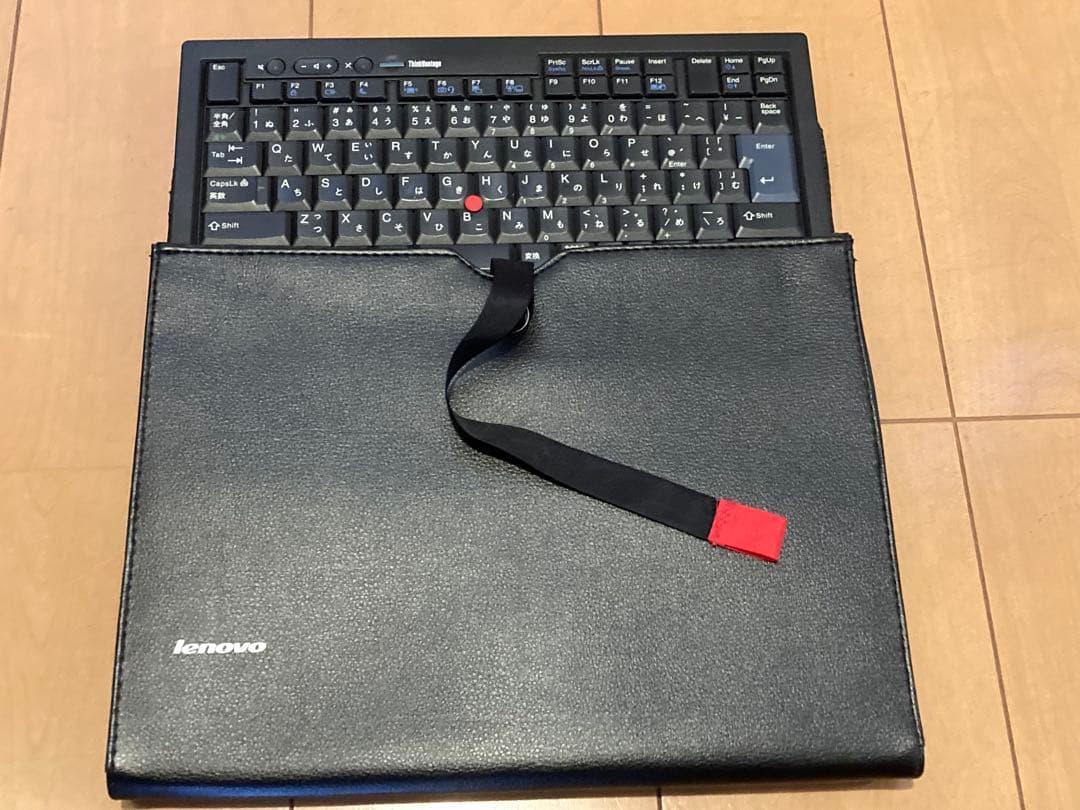 Lenovo ThinkPad USBトラックポイントキーボード SK-8855