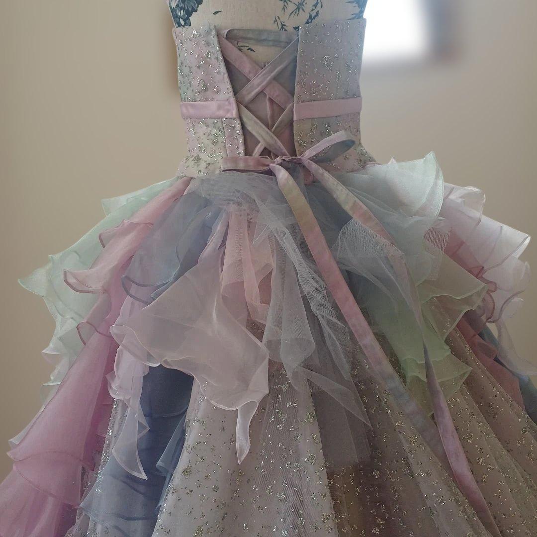 パステルフリルウェディングドレス