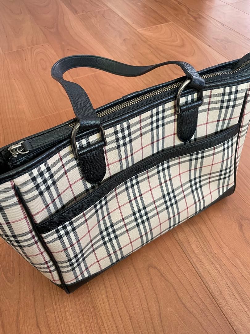 美品 バーバリー ノバチェックハンドバッグ Burberry 正規品