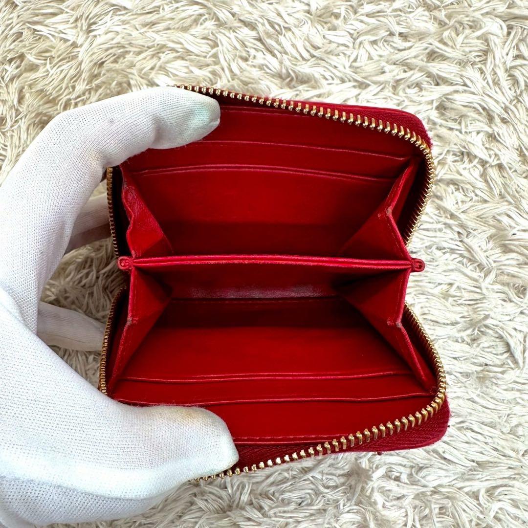 【極美品】ミュウミュウ ケース マテラッセ 赤 ラウンドファスナー レザー