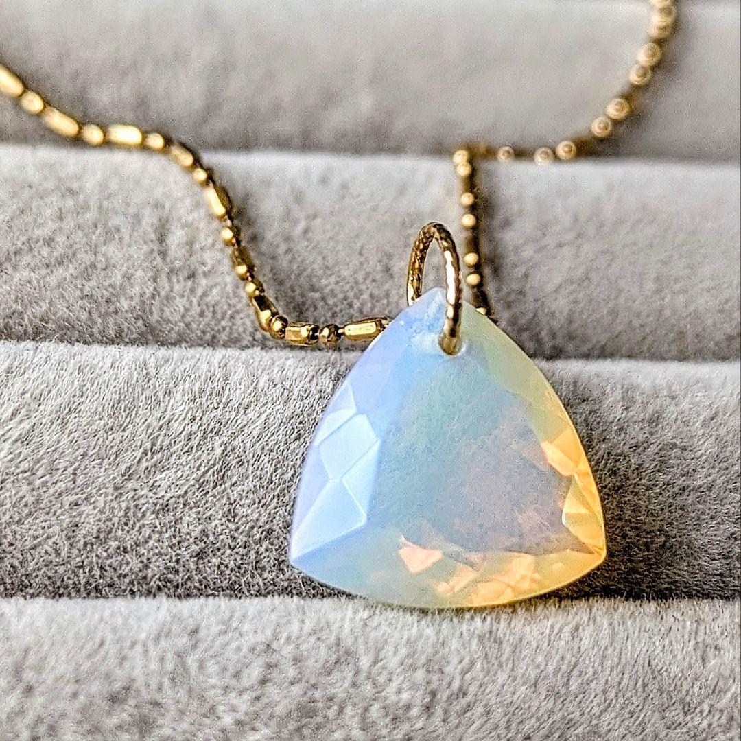 ♢N♢K18 大粒ホワイトオパール 4.08ct ペンダントトップ