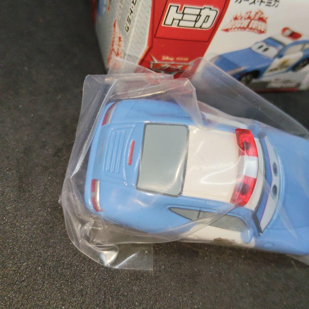 【新品　未使用】トミカ　カーズ　サリー（ポリスカータイプ）