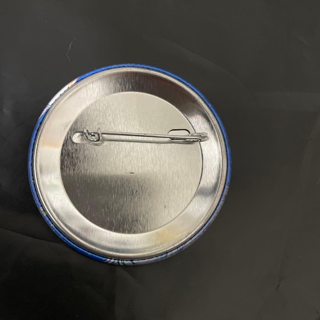 【レア】　進撃の巨人　エルヴィン・スミス　WIT STUDIO限定　缶バッジ